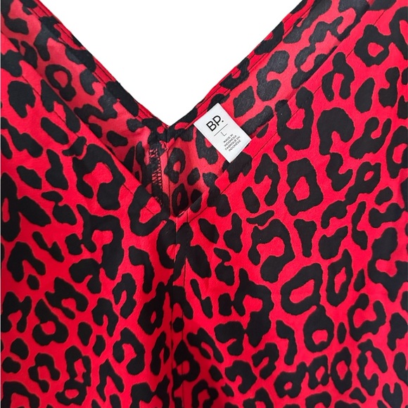 BP | Red Cheetah Flowy Tank Top in women’s size large - Picture 3 of 4